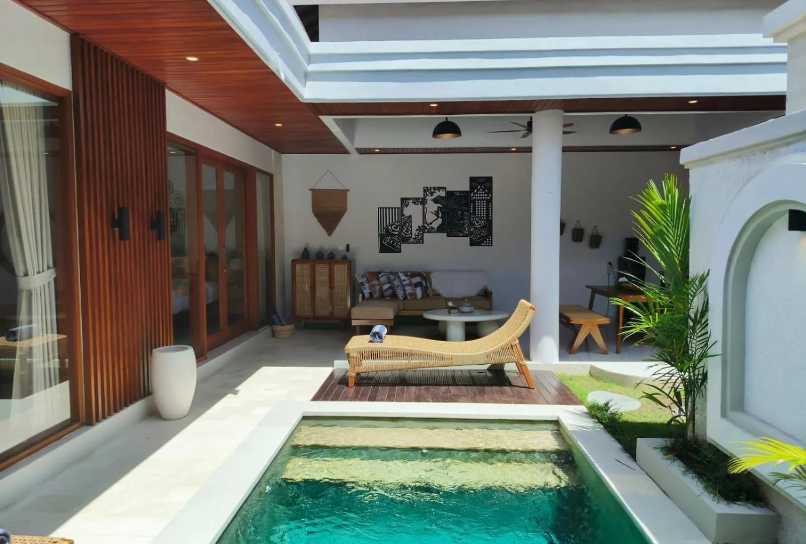 Rumah Kodel4 By Ibali Management Seminyak Villa