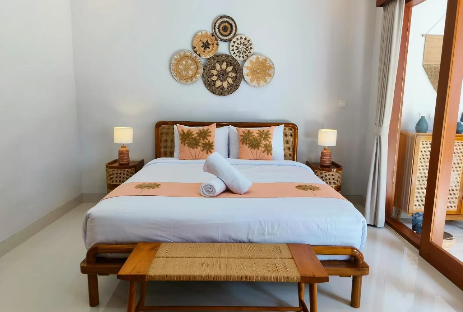 Rumah Kodel4 By Ibali Management Seminyak Villa
